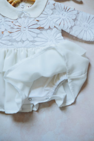 PRE ORDER Newborn  Daisy Flowers