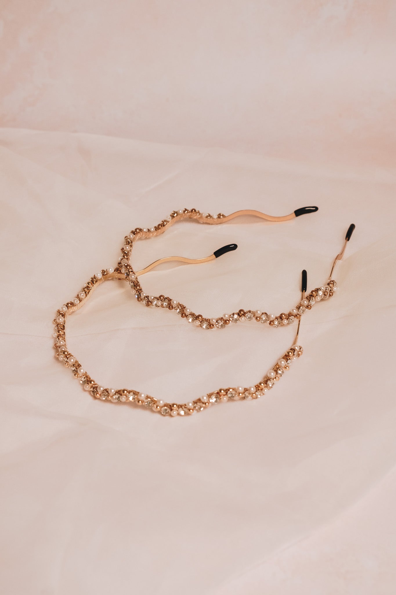 Wave Pearls in Gold