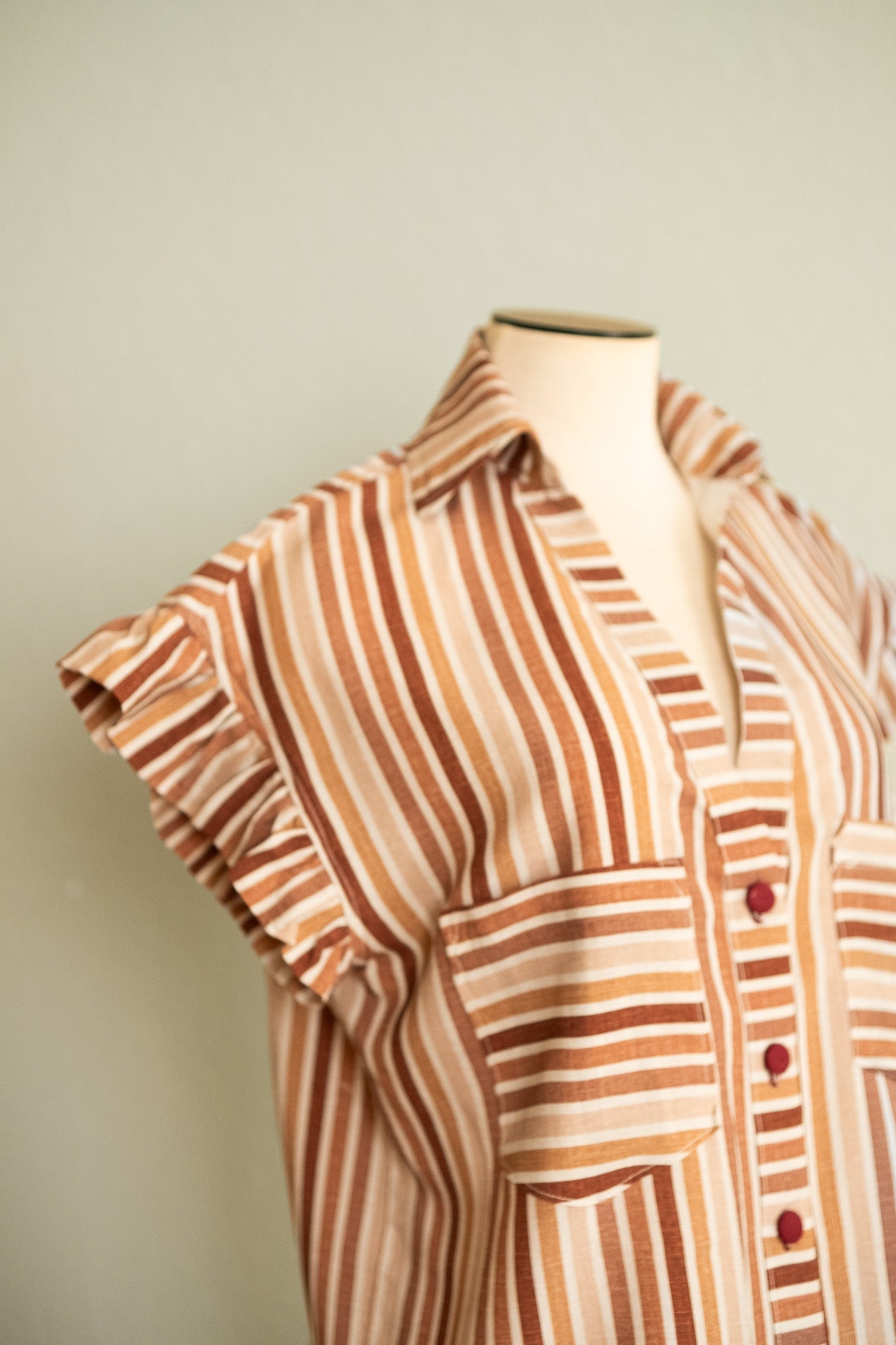 Ruffles Retro Disco  Graphic Blouse (Pre-Order)
