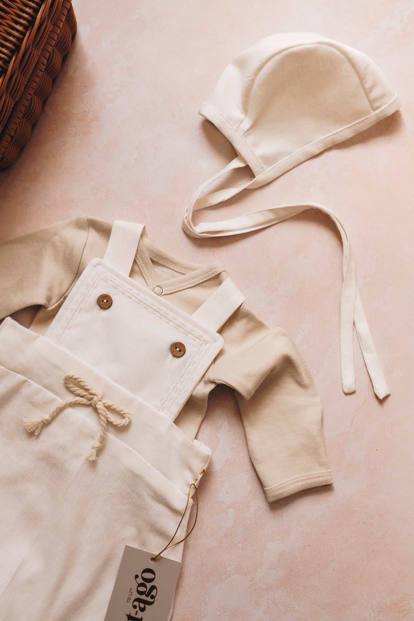 Off White Classic Set