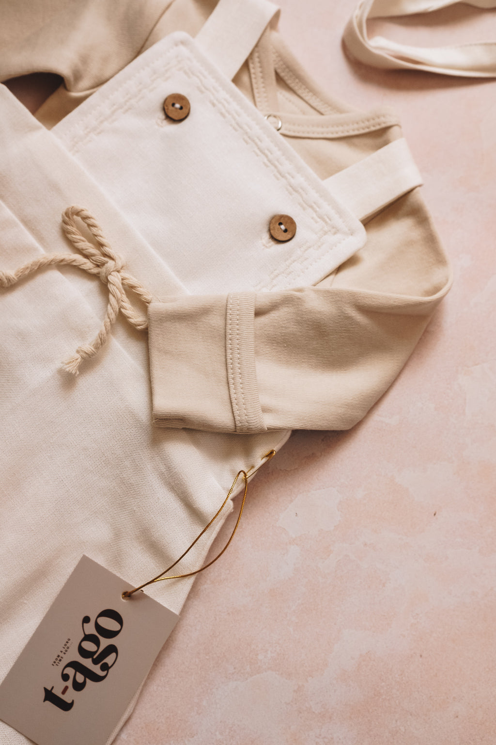 Off White Classic Set